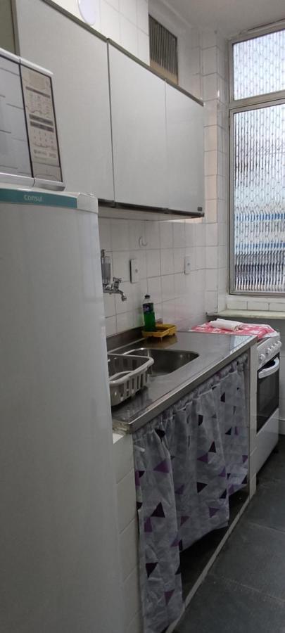 Quitinete A Poucos Passos Da Praia No Ponto Mais Central Da Cidade. Guarapari Bagian luar foto